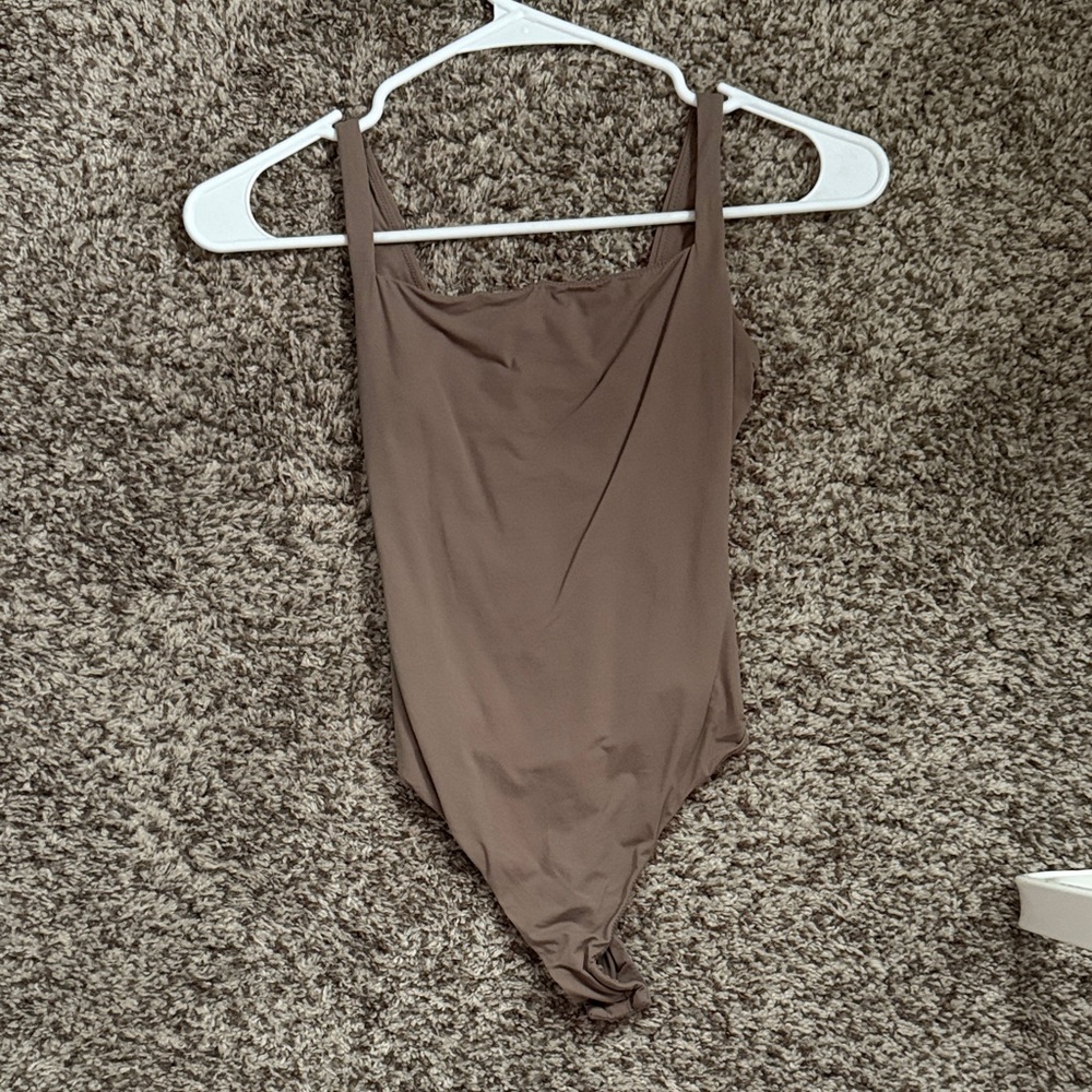 Skims Fits Everybody Square Neck Bodysuit
